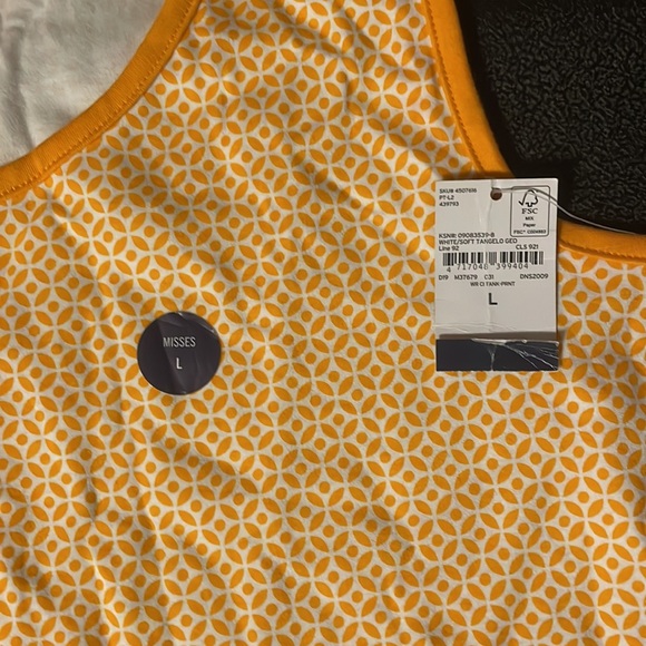 Lands End Tank Top - Picture 2 of 5